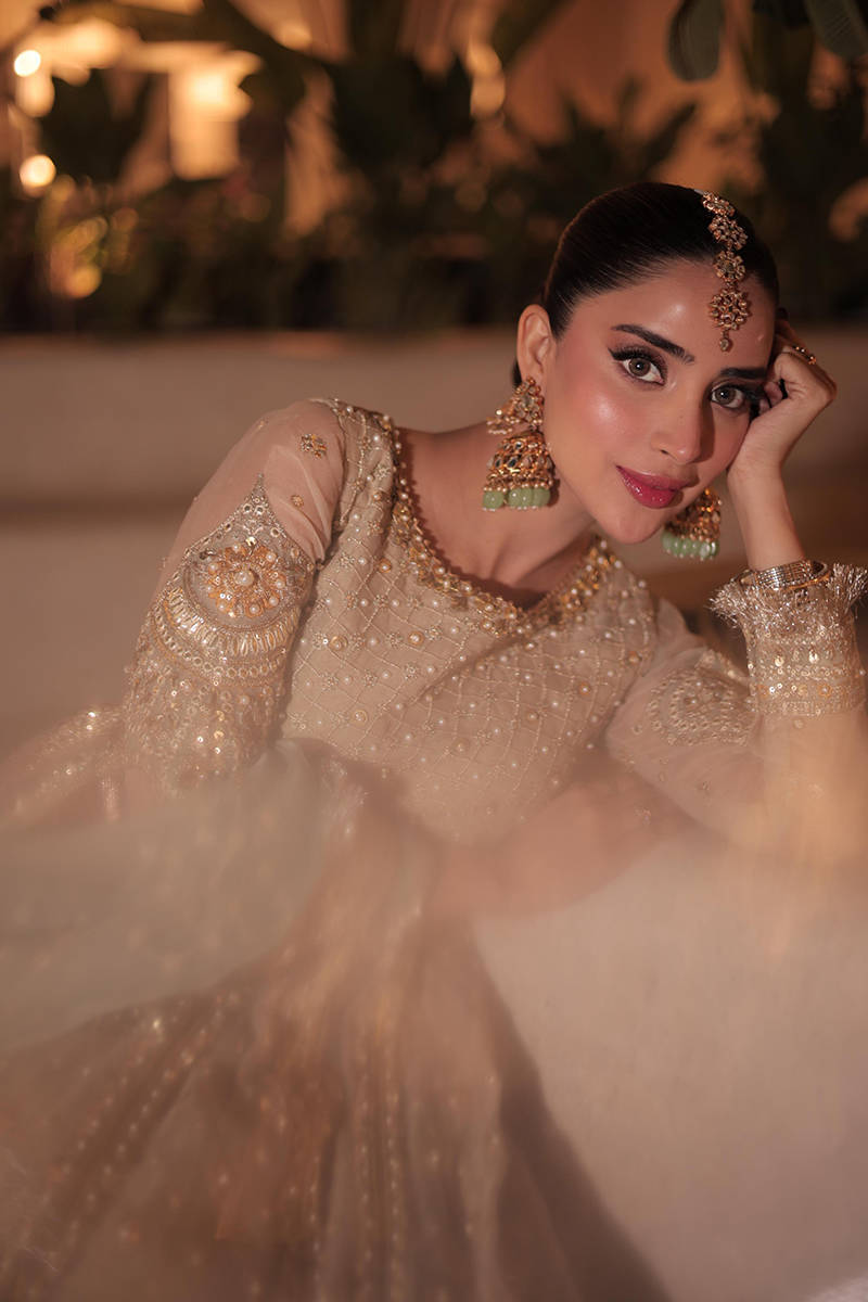 Picture of Saboor Aly in Shabnami